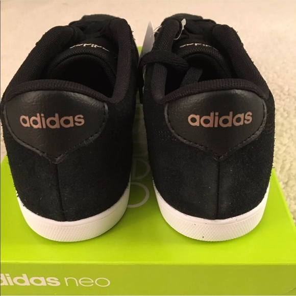 ADIDAS Women’s NEO Courtset Sneaker. Black/Black - Picture 4 of 6